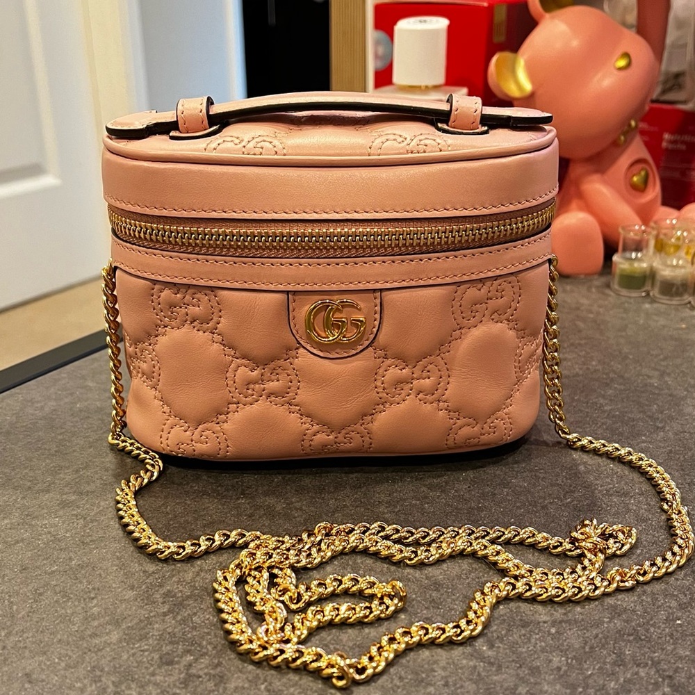 ✨ Gucci GG MATELASSÉ TOP HANDLE MINI BAG